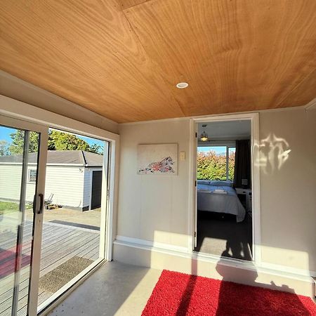 Cozy Taranaki Homestay Стратфорд Экстерьер фото