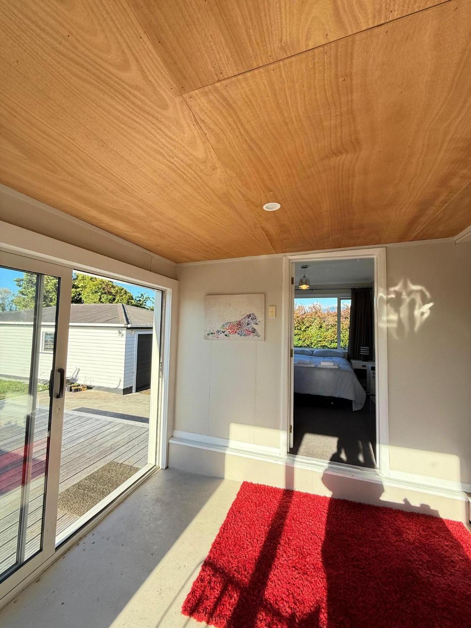 Cozy Taranaki Homestay Стратфорд Экстерьер фото